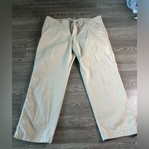 Columbia Men's Light Khaki Chino rugged work pants